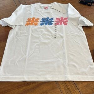 NWT Women’s limited edition print (sold only in Hawaii) SZ: XS